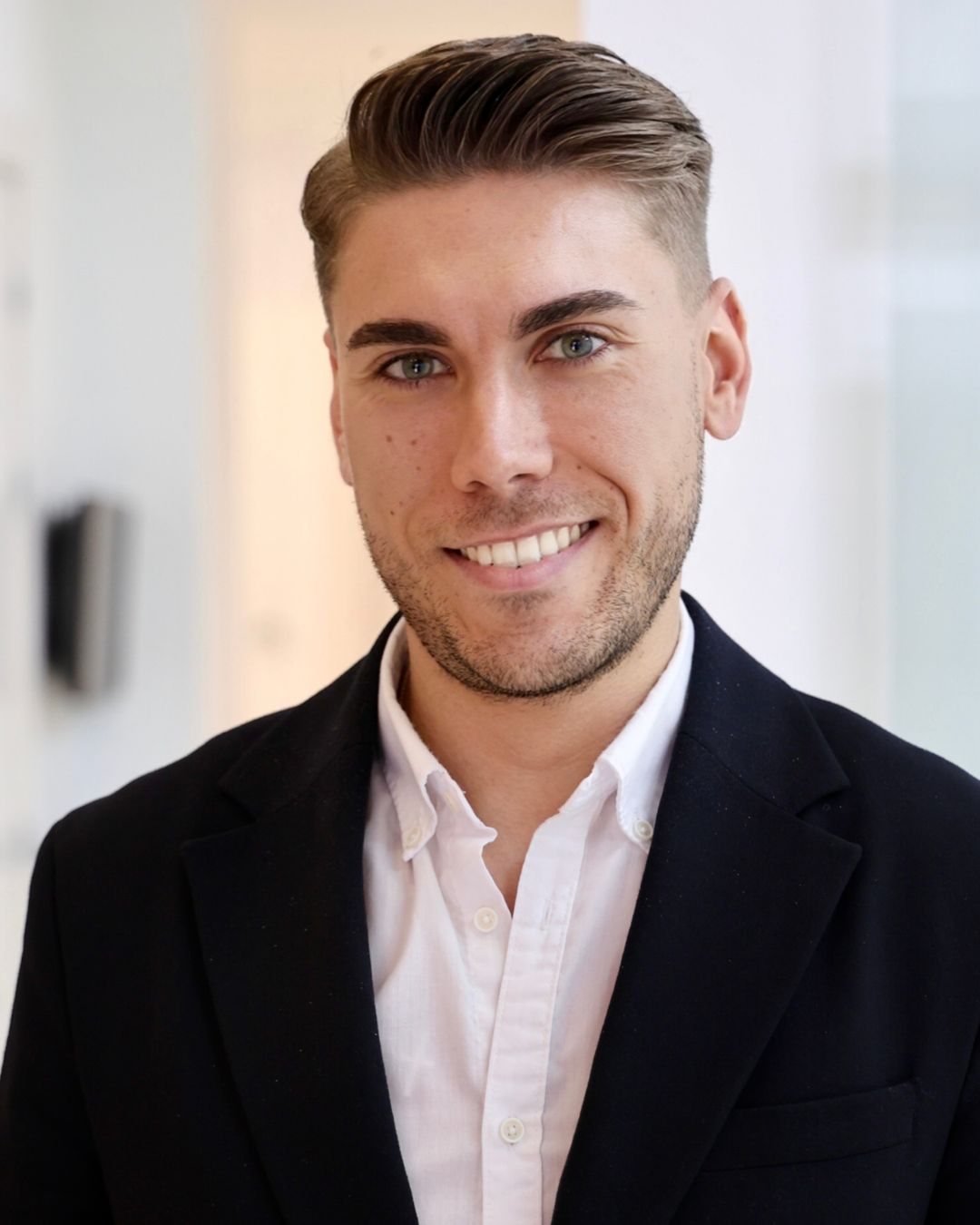 Luis clinica dental atocha